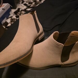 Men's Beige Chukka Boots
